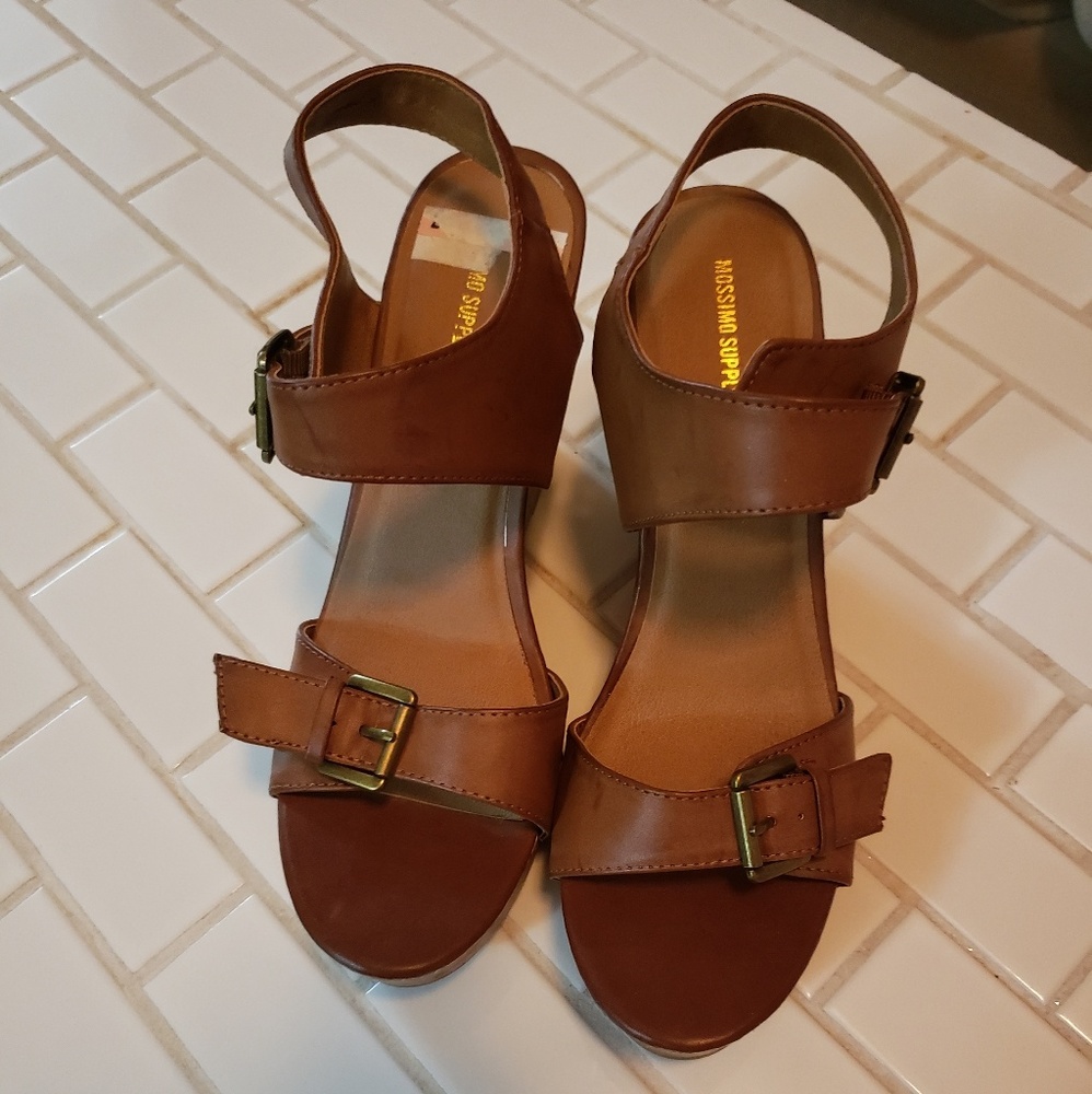 Size 9 womens wedge sandals
